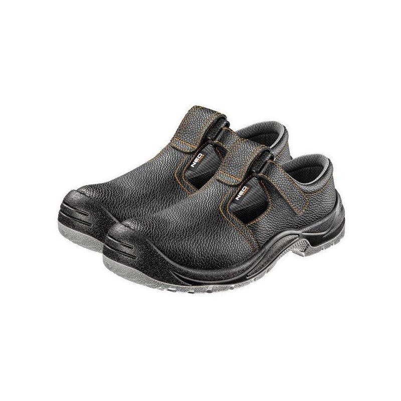 Safety shoes