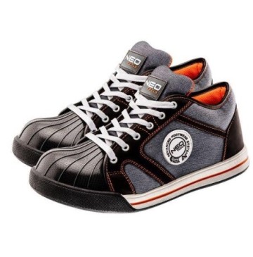 Safety shoes