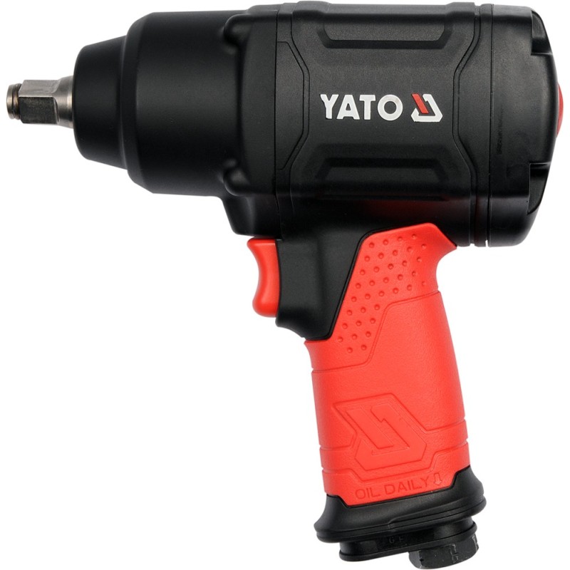 Pneumatic impact wrench