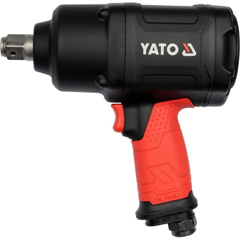 Pneumatic impact wrench