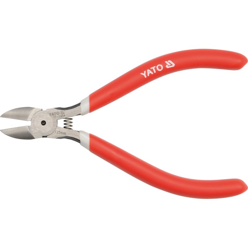 Cutting pliers