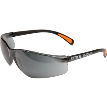Safety goggles