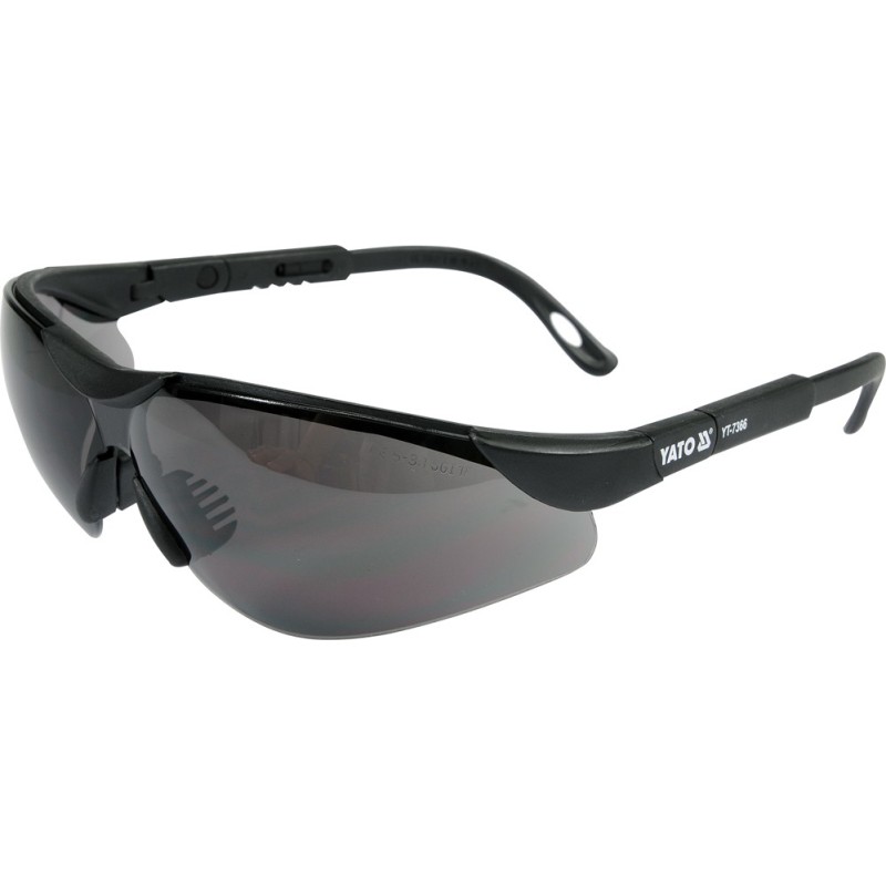 Safety goggles