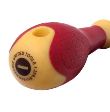Flat head screwdriver